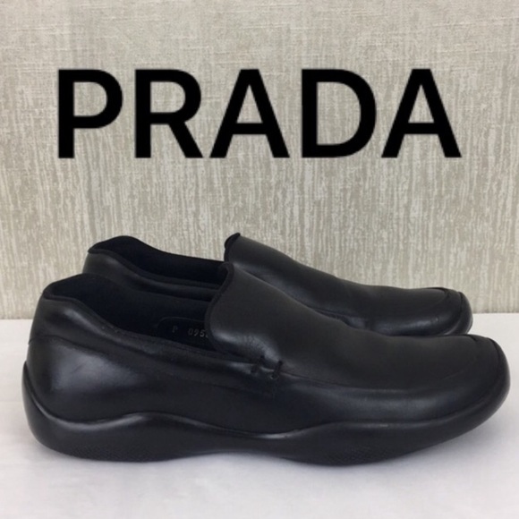 ⭐️ PRADA MENS LOAFERS/ SLIP ONS 💯AUTHENTIC - Picture 1 of 8